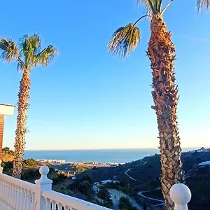 https://villa-universal-beauty-resort.1costadelsol.com